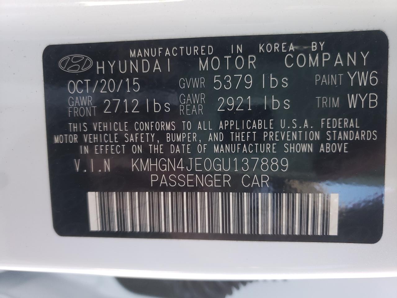 Photo 10 from auction – 2016 HYUNDAI GENESIS with VIN KMHGN4JE0GU137889