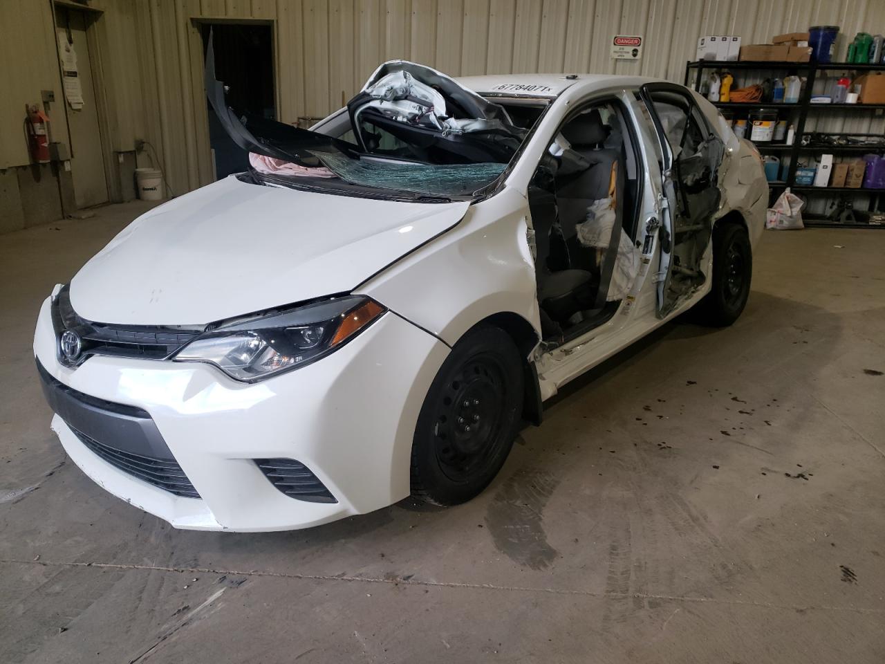 Photo 2 from auction – 2015 TOYOTA COROLLA L with VIN 2T1BURHE1FC412444