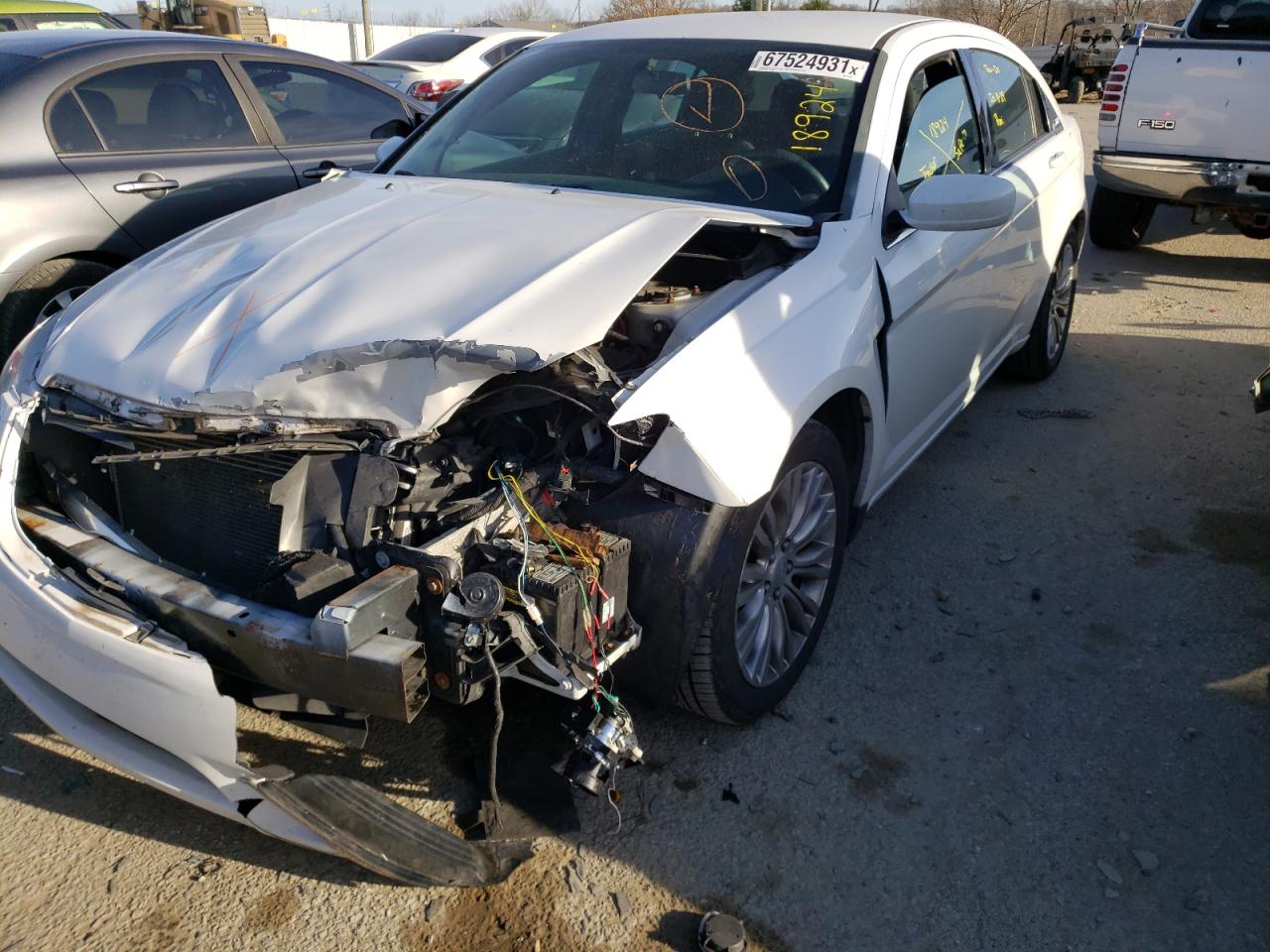 Photo 2 from auction – 2014 CHRYSLER 200 LX with VIN 1C3CCBAB4EN142656