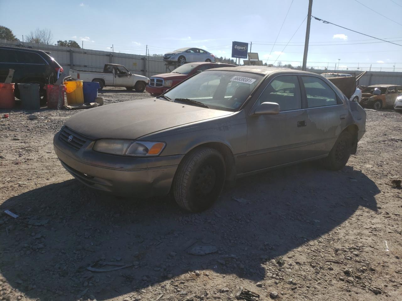 Photo 2 from auction – 1997 TOYOTA CAMRY CE with VIN 4T1BG22K4VU032928