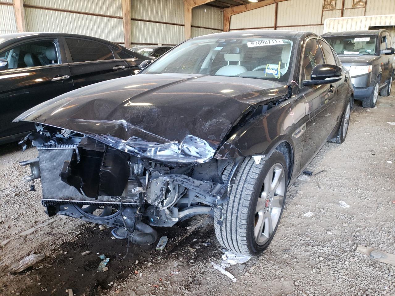 Photo 2 from auction – 2017 JAGUAR XE PRESTIG with VIN SAJAE4BGXHA956228