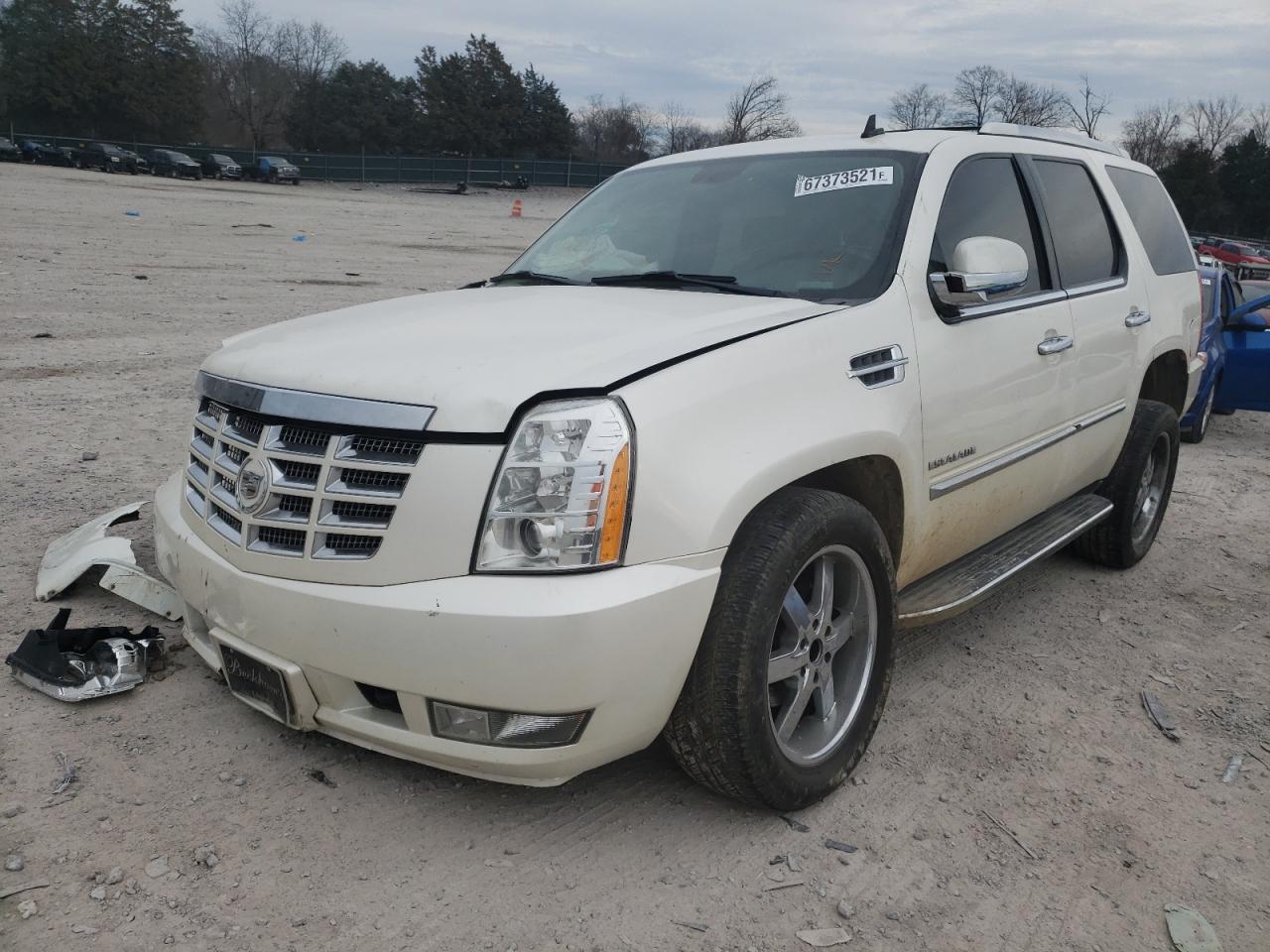 Photo 2 from auction – 2011 CADILLAC ESCALADE L with VIN 1GYS4BEF0BR137180