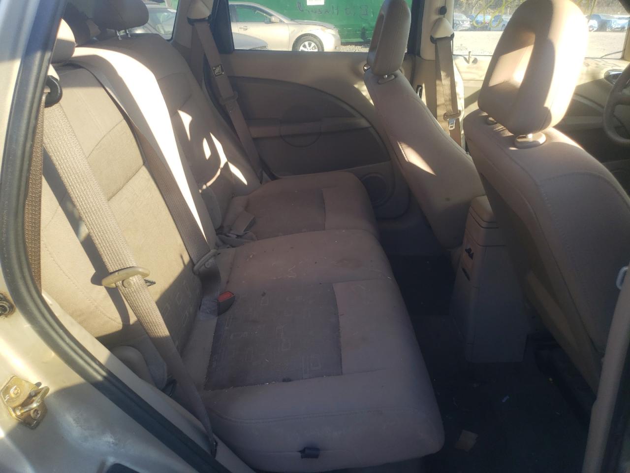 Photo 6 from auction – 2006 CHRYSLER PT CRUISER with VIN 3A4FY58B66T278400