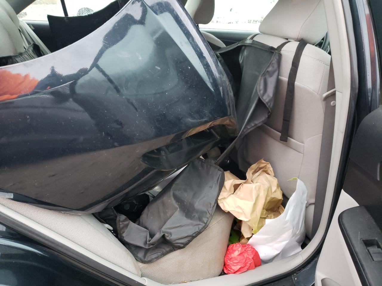 Photo 6 from auction – 2012 TOYOTA CAMRY BASE with VIN 4T4BF1FKXCR238135