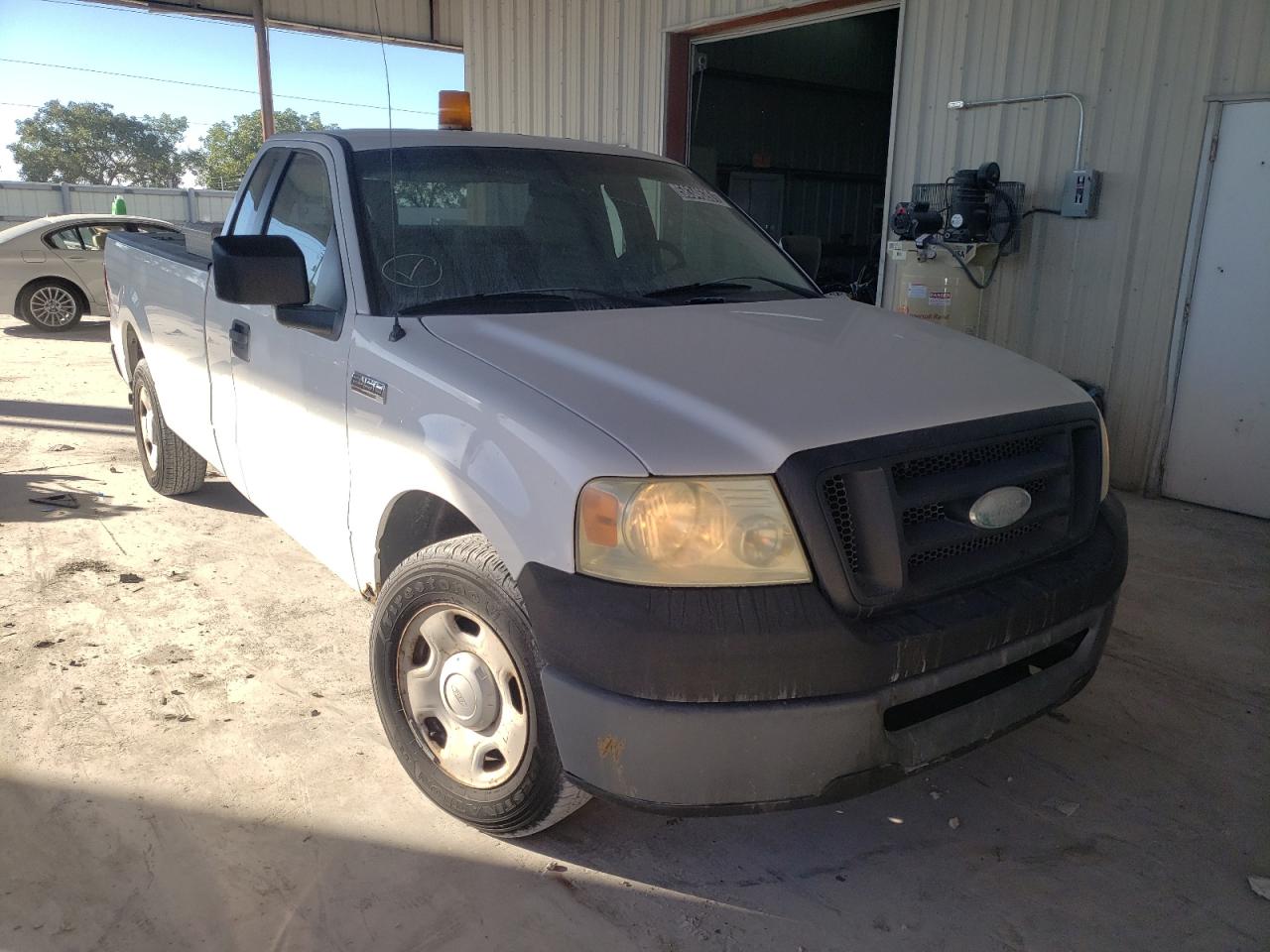 FORD F150 2008 with VIN 1FTRF12228KC11131 - Photo from auction