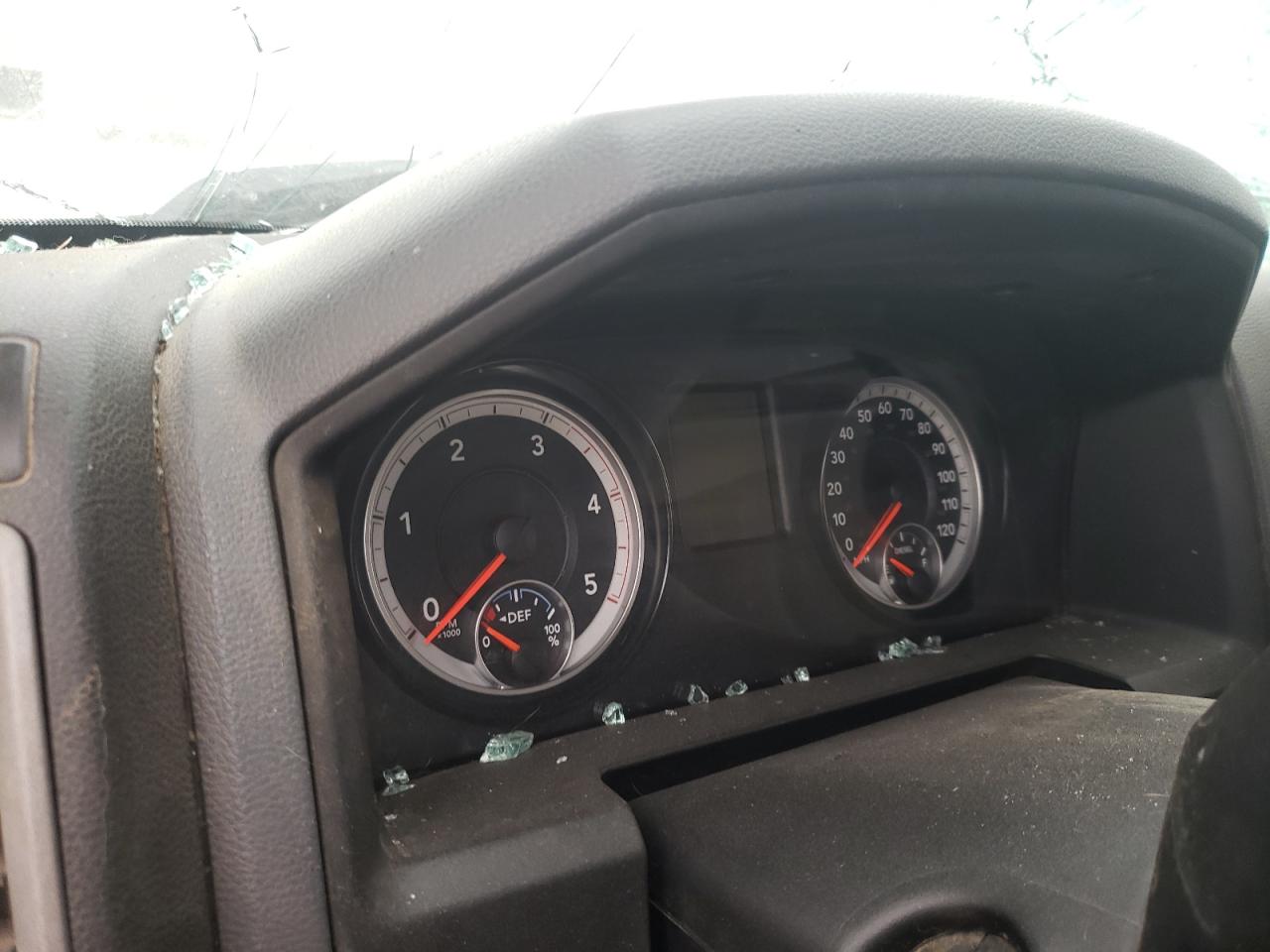 Photo 8 from auction – 2015 RAM 3500 ST with VIN 3C63RRGL4FG605027
