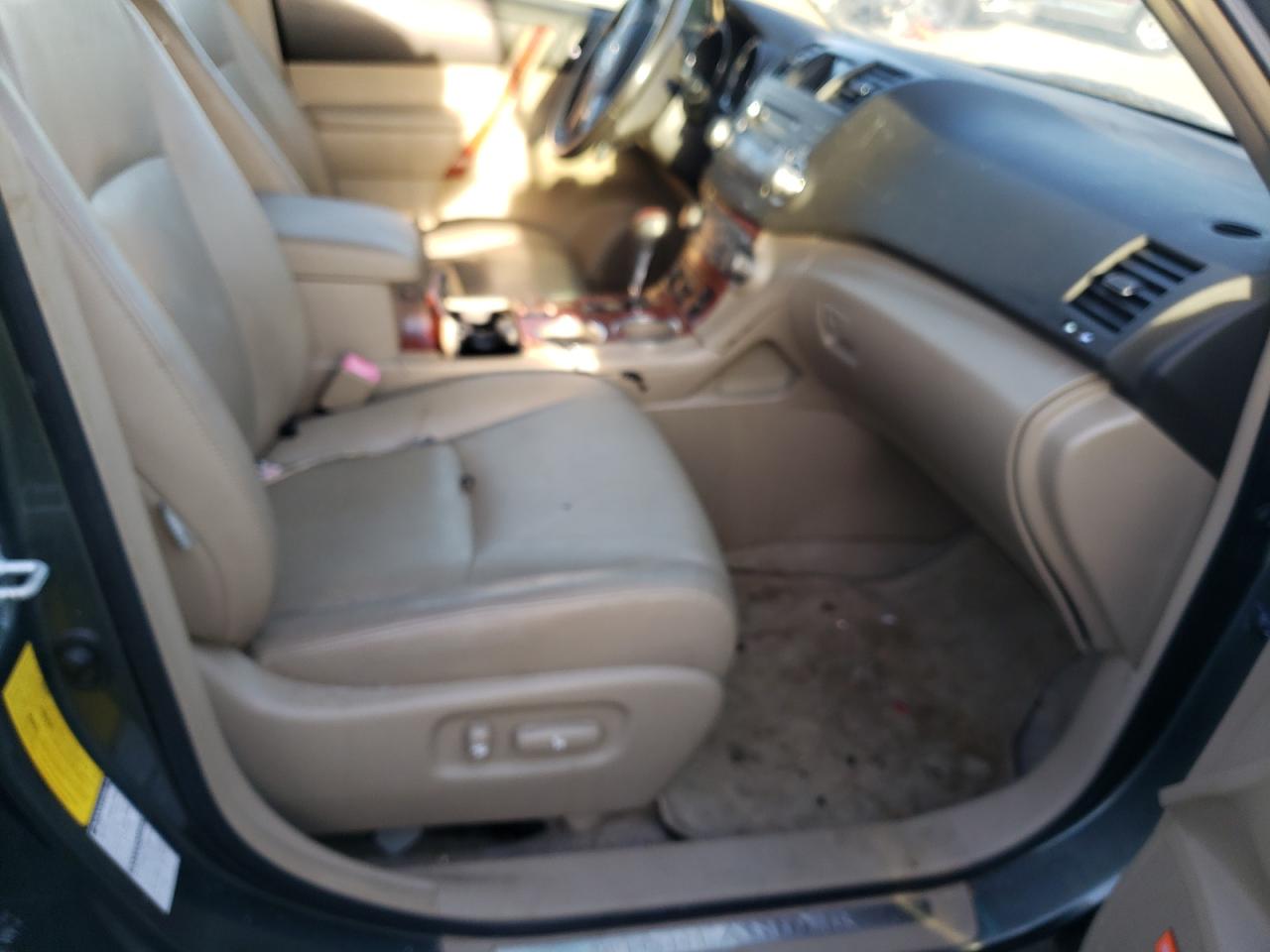 Photo 5 from auction – 2009 TOYOTA HIGHLANDER with VIN JTEES42A992122026