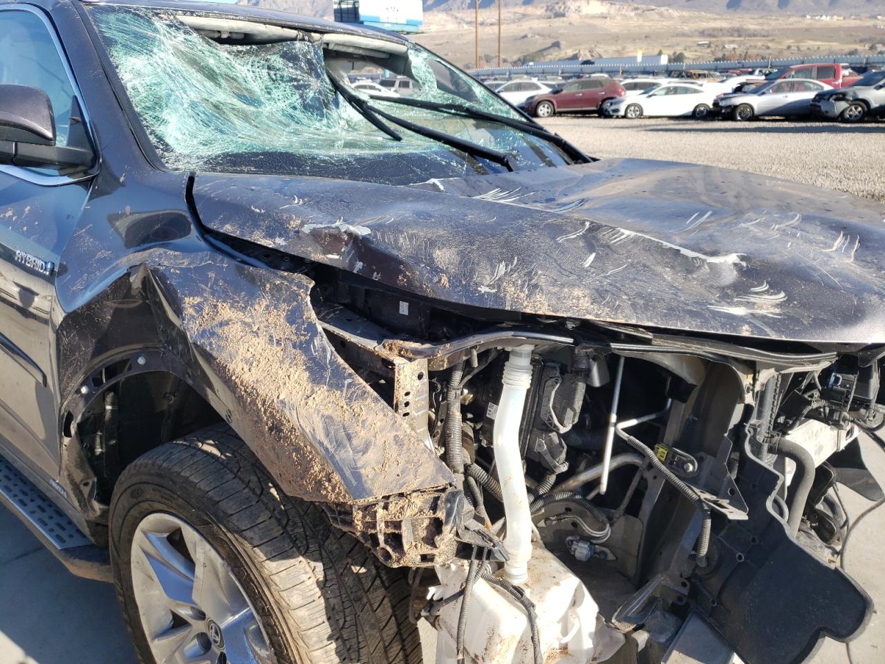 Photo 9 from auction – 2017 TOYOTA HIGHLANDER with VIN 5TDDGRFH1HS034200