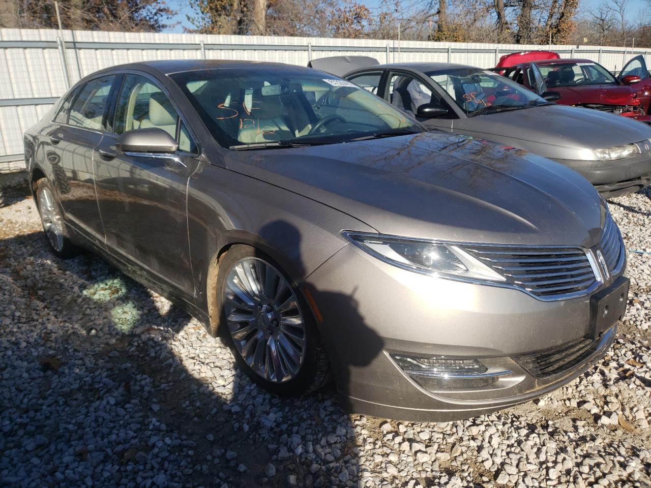 LINCOLN MKZ 2016 with VIN 3LN6L2JKXGR628196 - Photo from auction