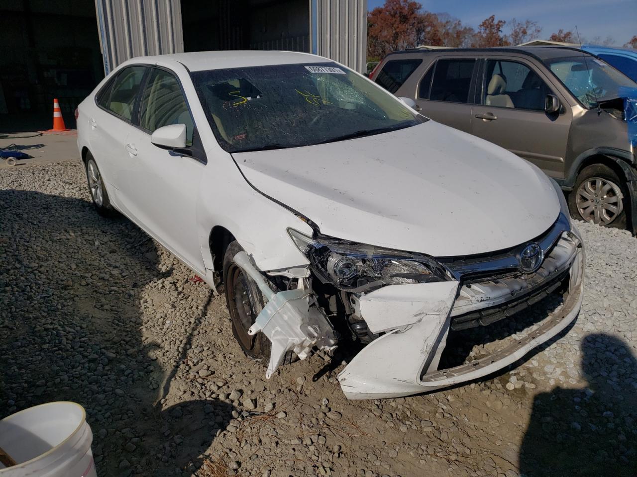TOYOTA CAMRY LE 2015 with VIN 4T1BF1FK7FU482002 - Photo from auction