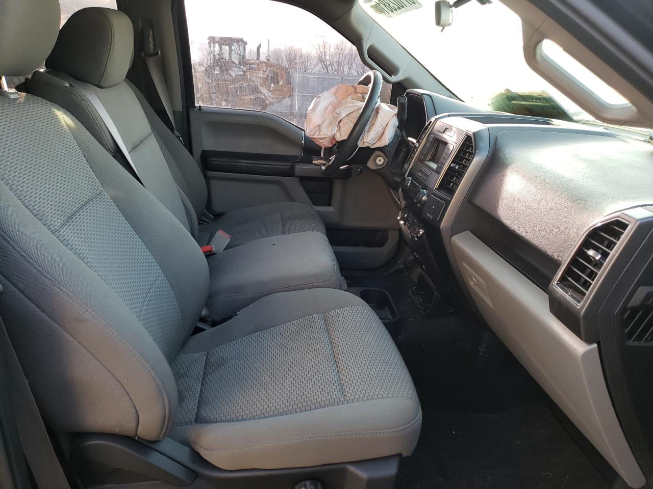 Photo 5 from auction – 2018 FORD F150 SUPER with VIN 1FTEW1CG3JFA97518