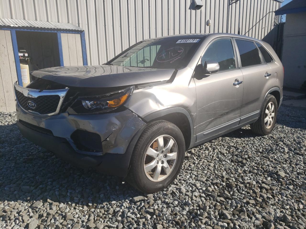 Photo 2 from auction – 2013 KIA SORENTO LX with VIN 5XYKT4A11DG359470