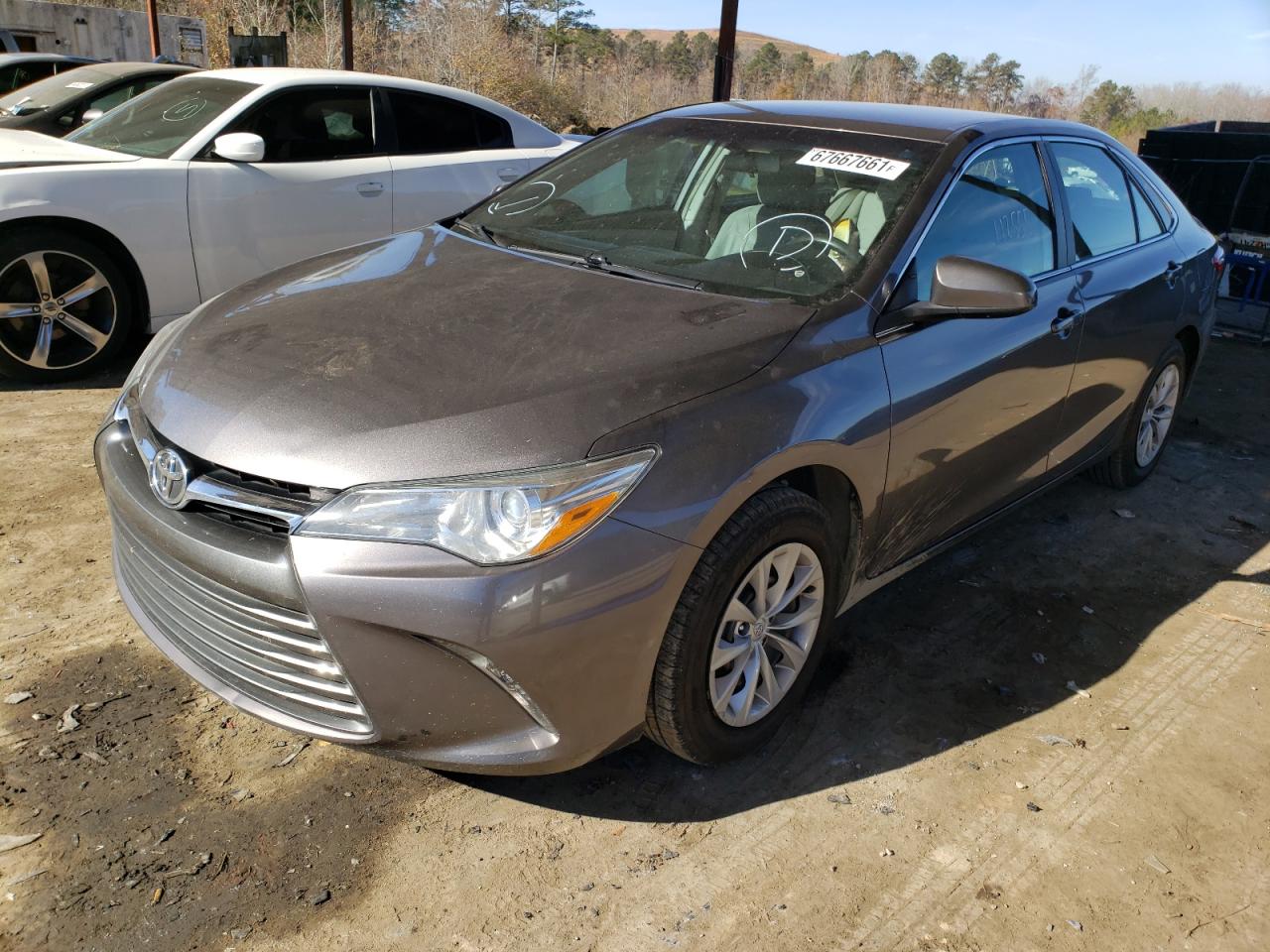 Photo 2 from auction – 2017 TOYOTA CAMRY with VIN 4T1BF1FK3HU286352