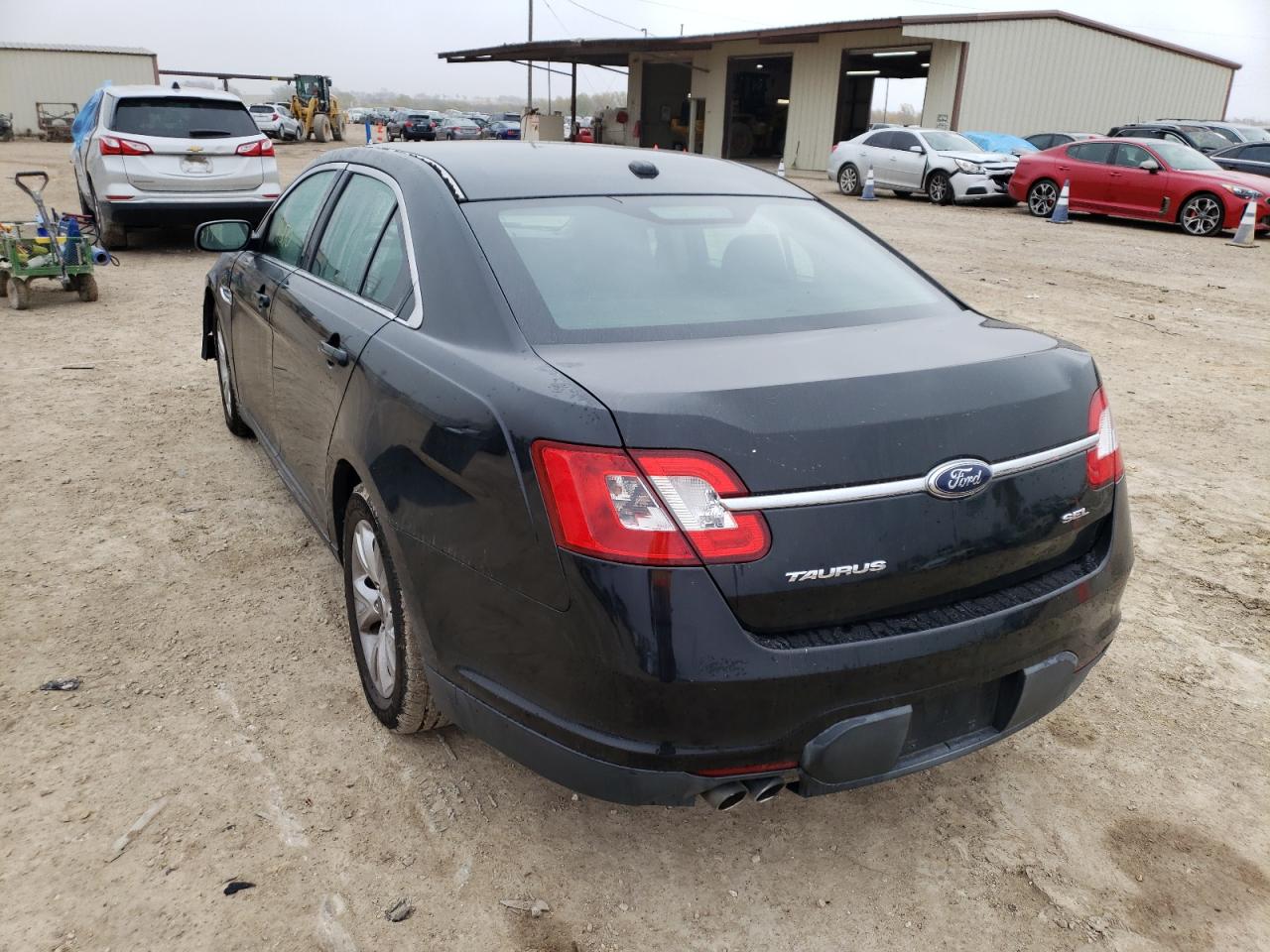 Zdjęcie 3 z aukcji – 2010 FORD TAURUS SEL z VIN 1FAHP2EW6AG139359