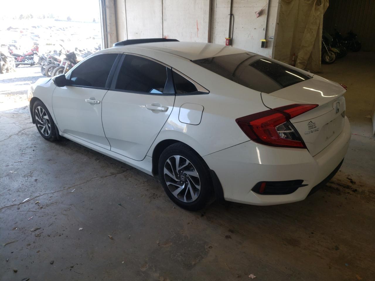 Photo 3 from auction – 2016 HONDA CIVIC EX with VIN 19XFC2F77GE031278