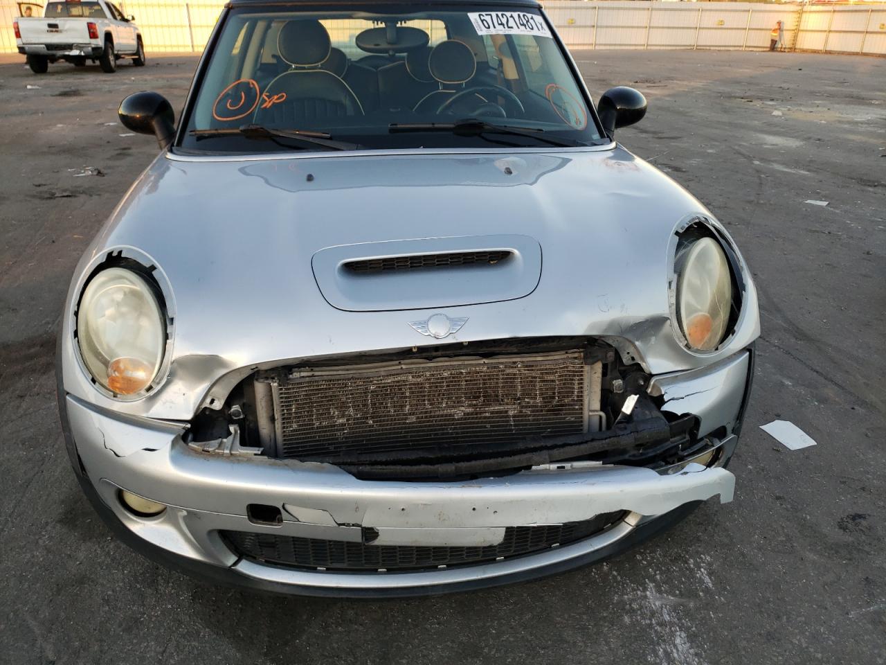 Photo 9 from auction – 2007 MINI COOPER S with VIN WMWMF73557TL87831