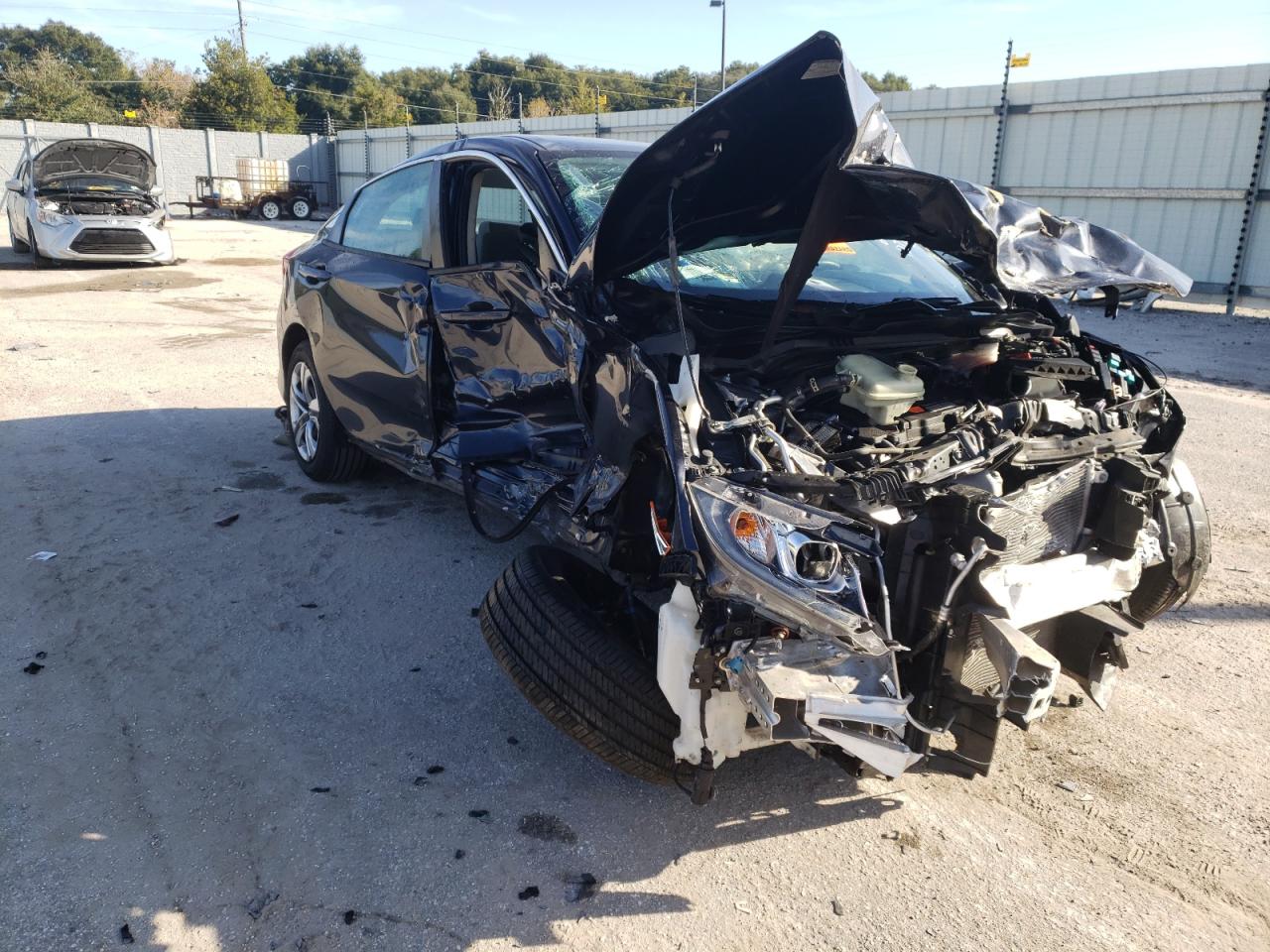 Photo 1 from auction – 2018 HONDA CIVIC LX with VIN 2HGFC2F56JH595841