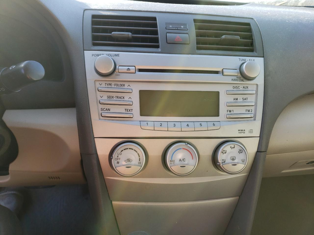 Photo 9 from auction – 2010 TOYOTA CAMRY BASE with VIN 4T4BF3EK4AR040449