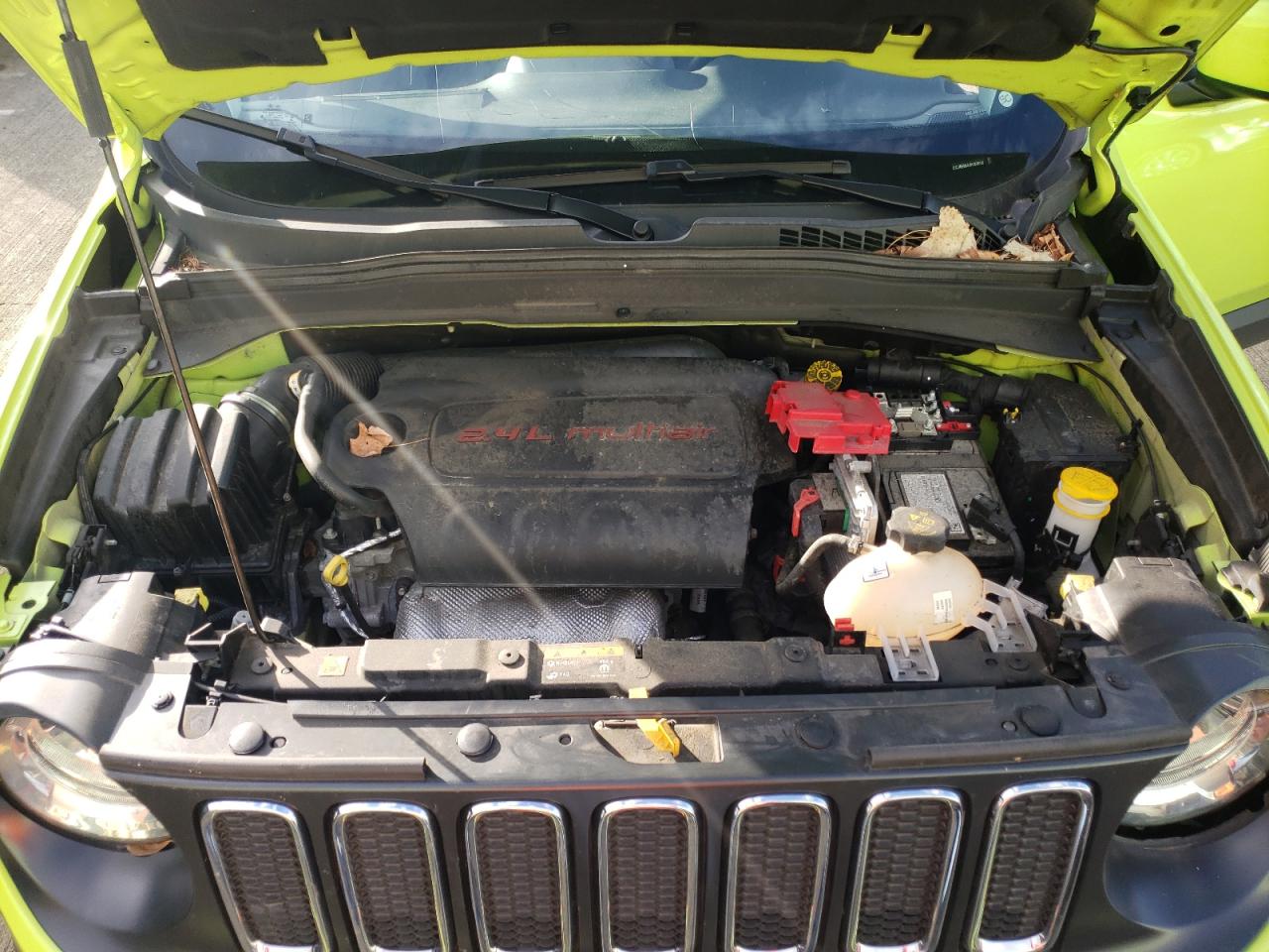 Photo 7 from auction – 2018 JEEP RENEGADE L with VIN ZACCJBBB0JPJ28655