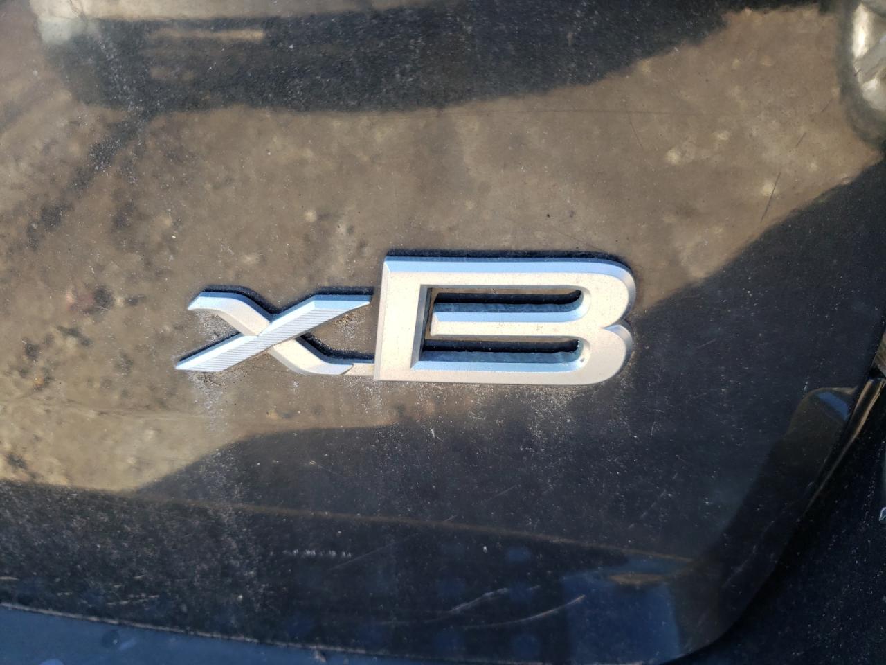 Photo 9 from auction – 2004 SCION XB with VIN JTLKT324840165256