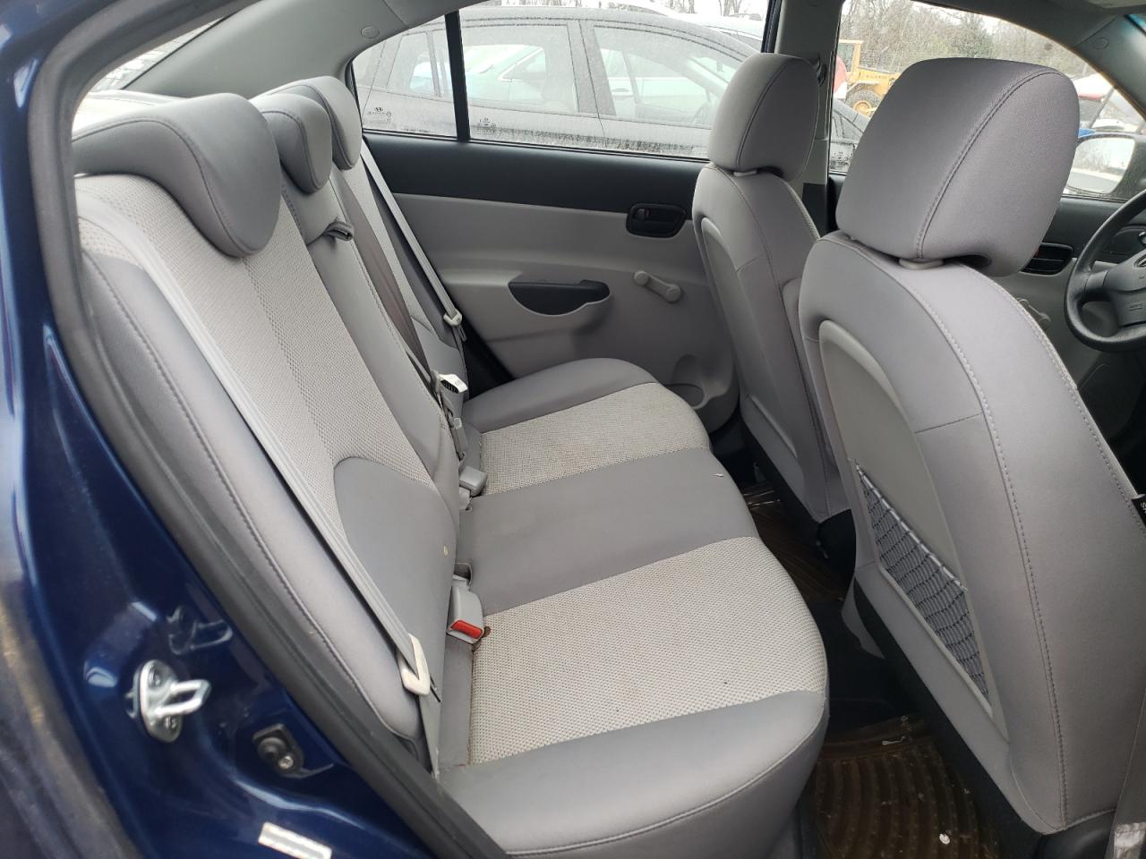 Photo 6 from auction – 2010 HYUNDAI ACCENT GLS with VIN KMHCN4AC8AU495651