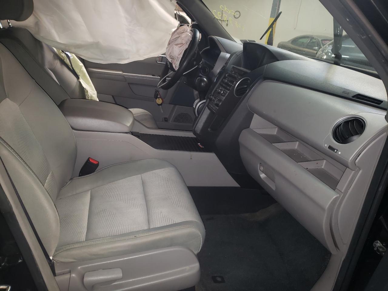 Photo 5 from auction – 2013 HONDA PILOT LX with VIN 5FNYF4H28DB064339