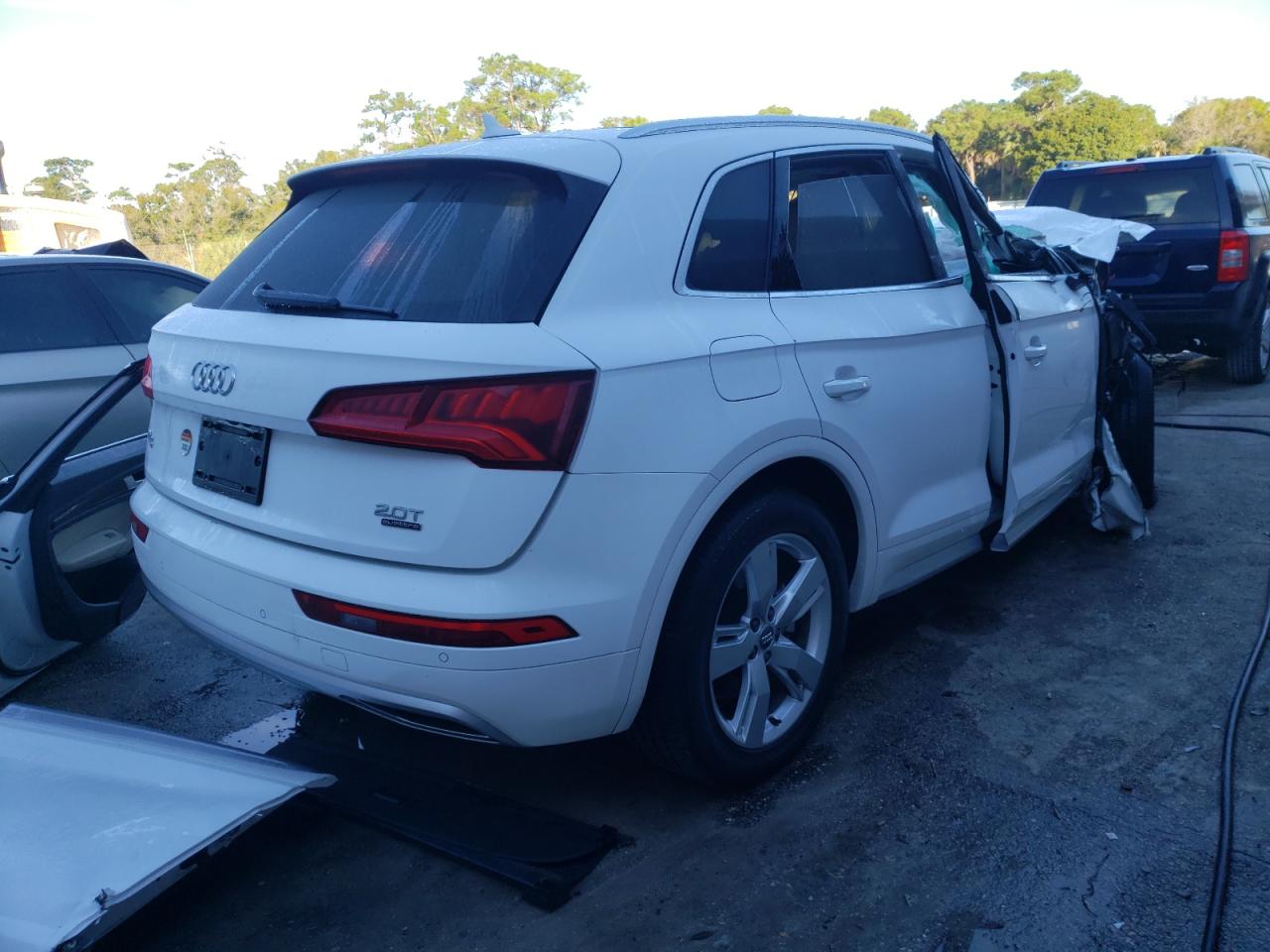 Photo 4 from auction – 2018 AUDI Q5 PREMIUM with VIN WA1BNAFY9J2202302