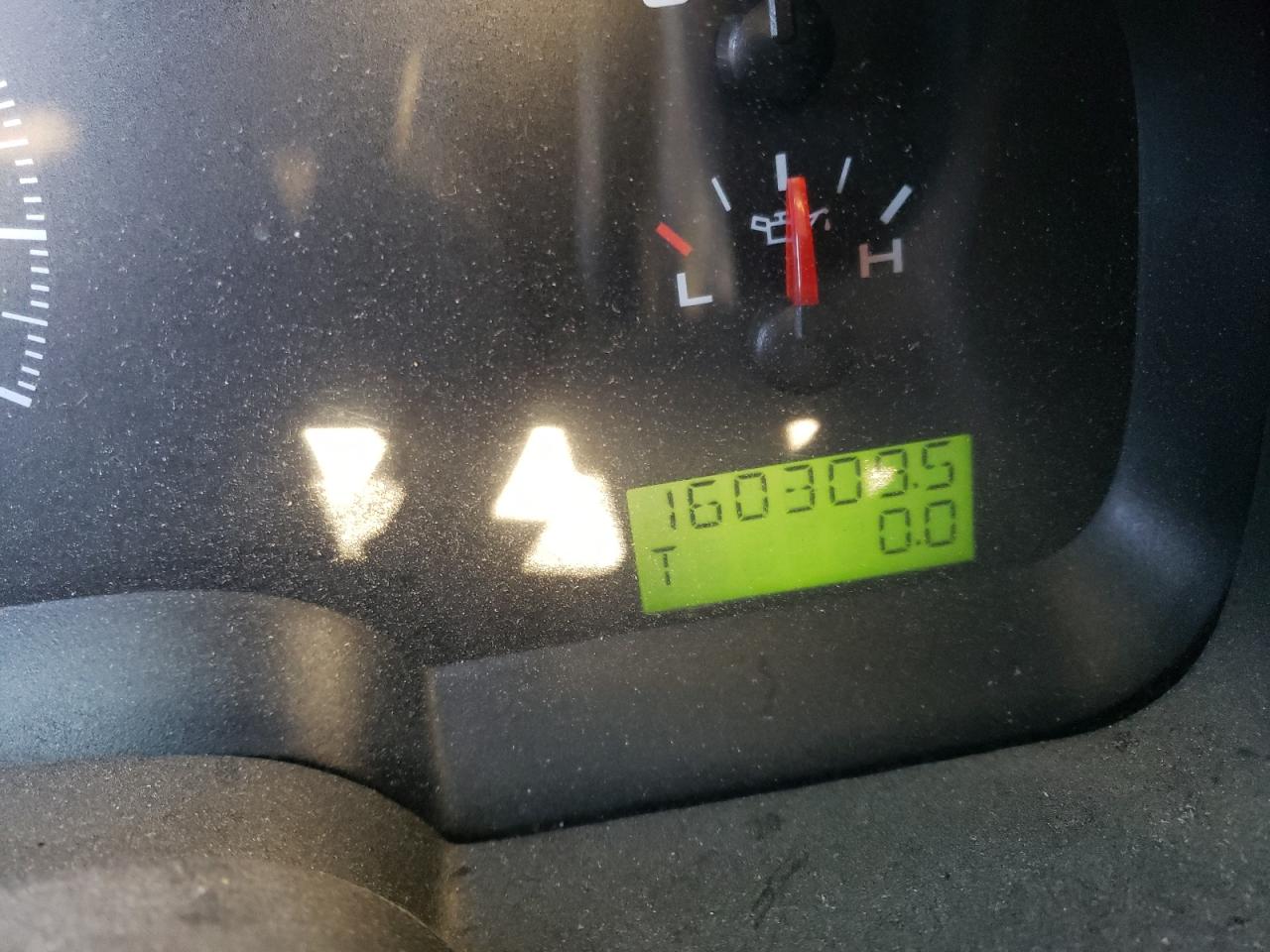 Foto 8 de la subasta – 2005 FORD F150 con VIN 1FTRX14W45FB59356