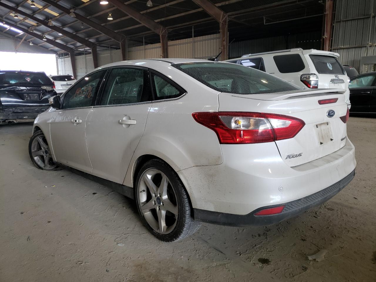 Photo 3 from auction – 2012 FORD FOCUS TITA with VIN 1FAHP3J25CL377397