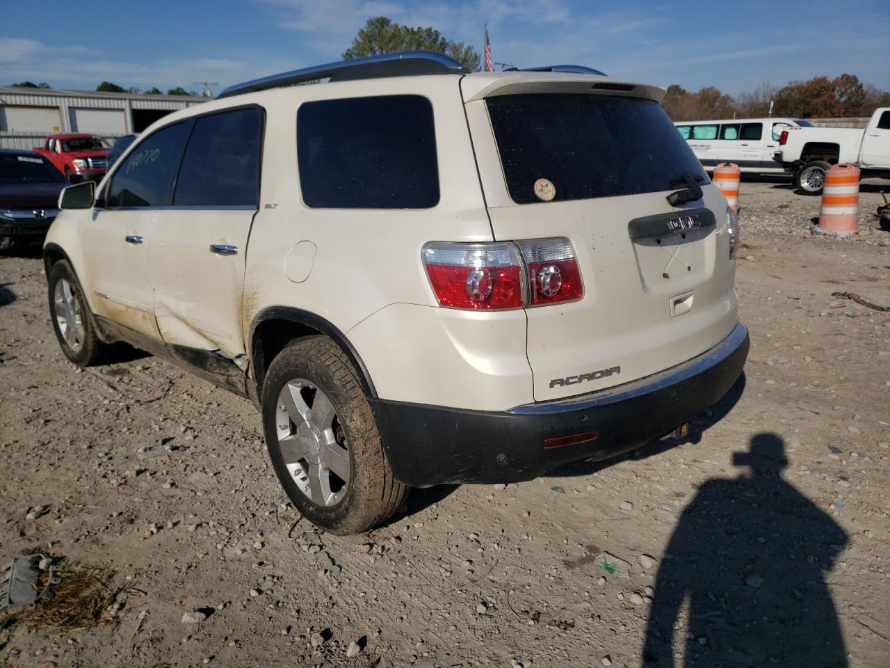 Photo 3 from auction – 2008 GMC ACADIA SLT with VIN 1GKER33788J272098