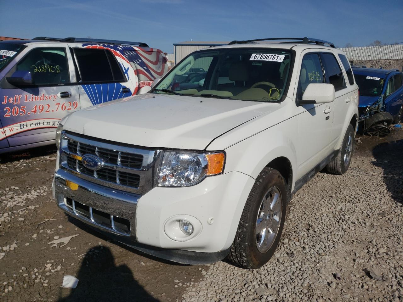 Photo 2 from auction – 2011 FORD ESCAPE LIM with VIN 1FMCU0EG4BKA61569