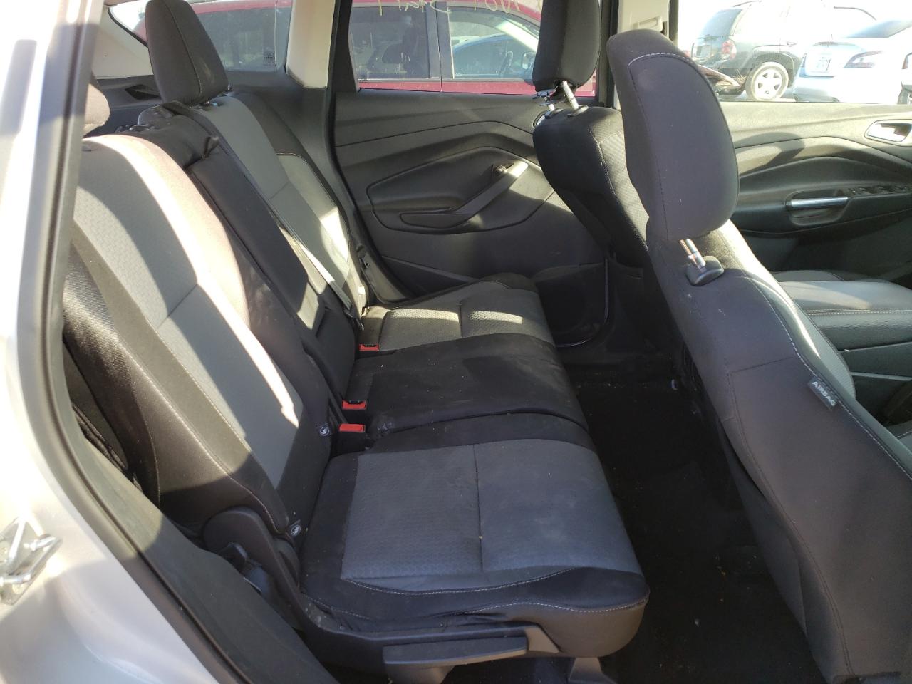 Photo 6 from auction – 2019 FORD ESCAPE SE with VIN 1FMCU0GD1KUA05449
