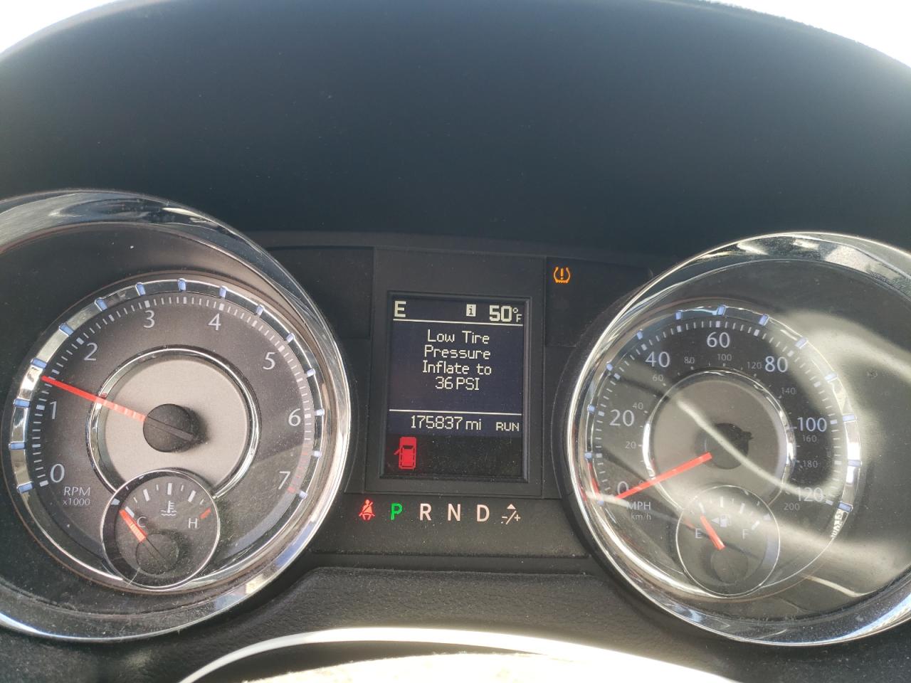 Photo 18 from auction – 2014 CHRYSLER TOWN & COU with VIN 2C4RC1BG6ER207519
