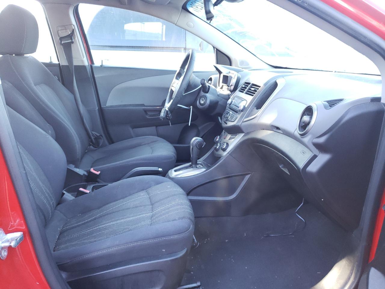 Photo 5 from auction – 2012 CHEVROLET SONIC LT with VIN 1G1JC5SH3C4138889