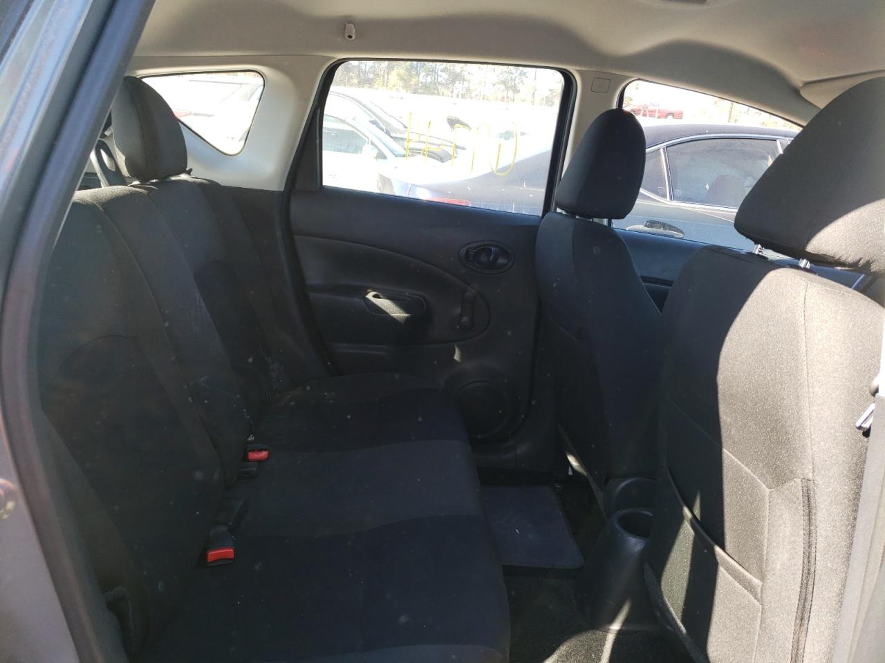 Photo 6 from auction – 2018 NISSAN VERSA NOTE with VIN 3N1CE2CP7JL370968