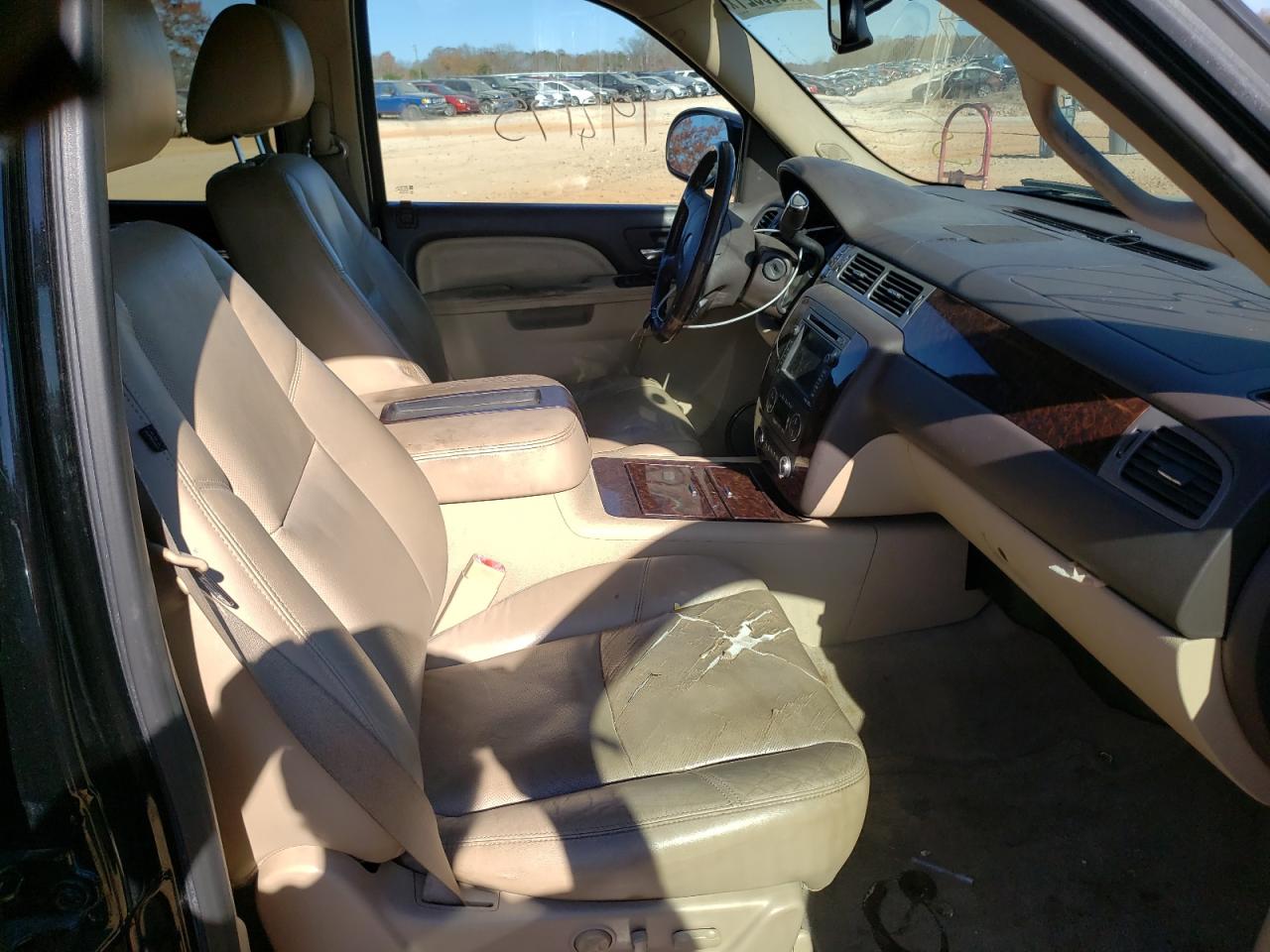 Photo 5 from auction – 2011 GMC YUKON XL D with VIN 1GKS2MEF8BR380778