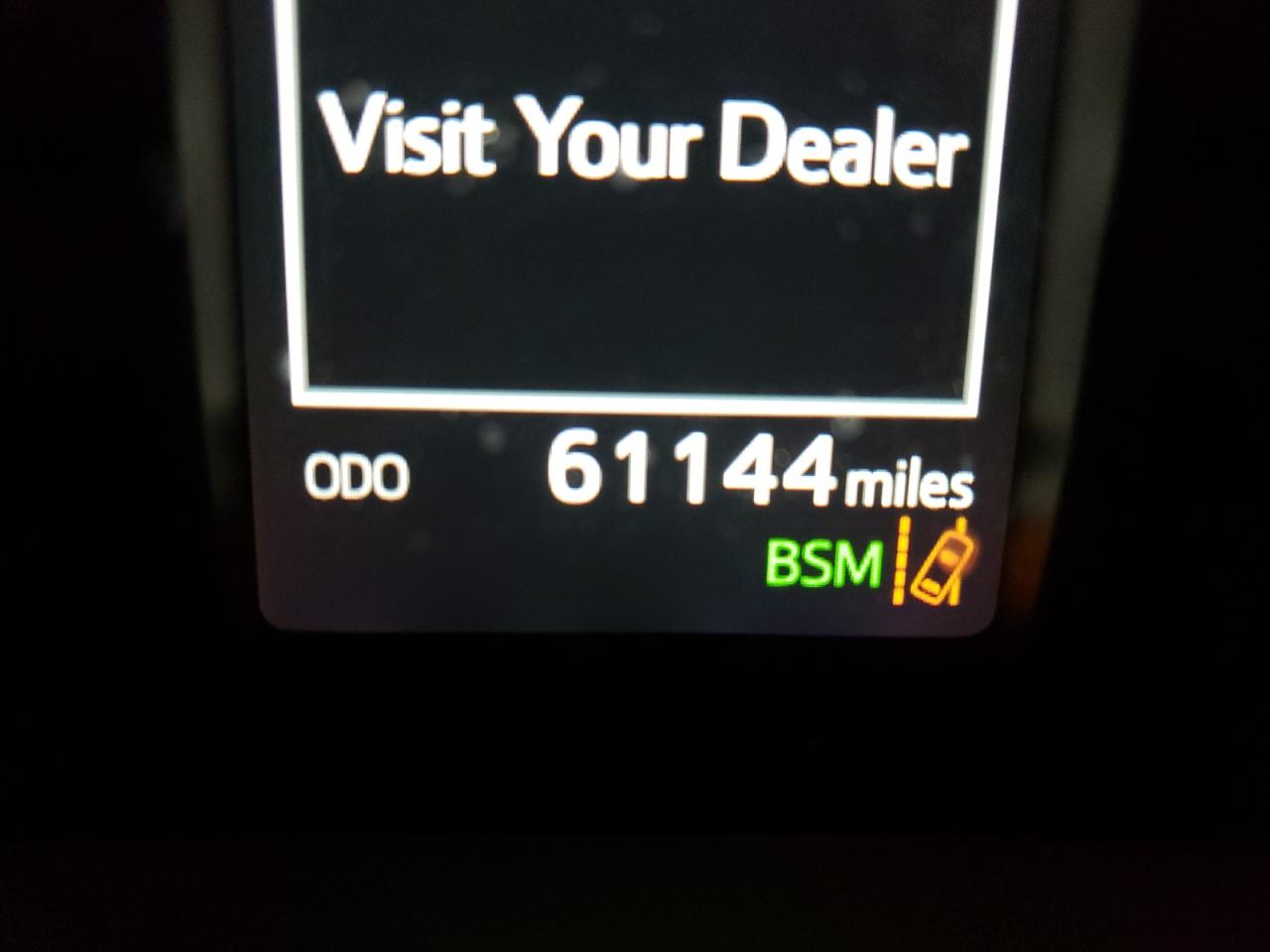 Photo 8 from auction – 2018 TOYOTA RAV4 LIMIT with VIN JTMDFREV1JJ178617