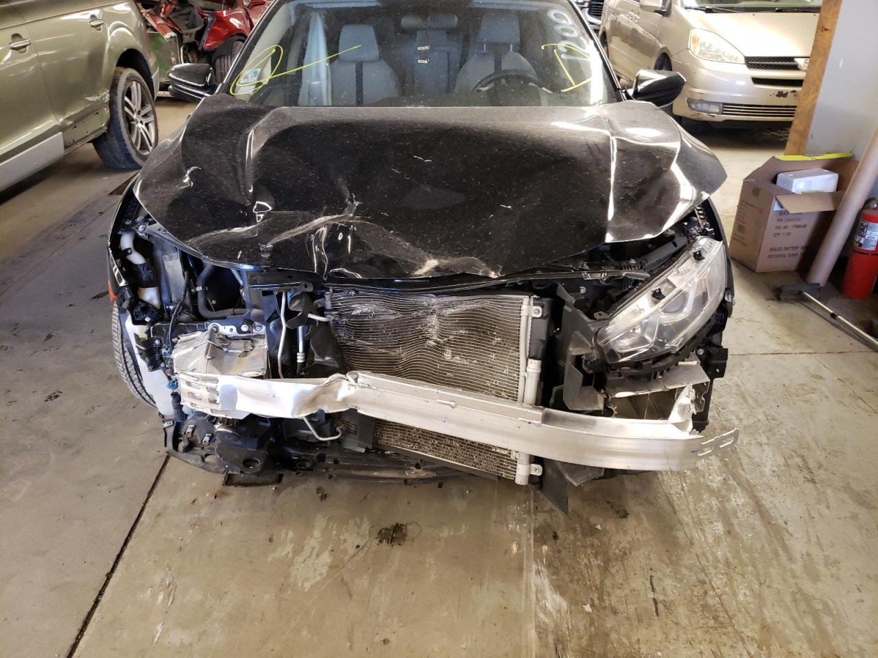 Photo 9 from auction – 2017 HONDA CIVIC with VIN 19XFC2F72HE033635