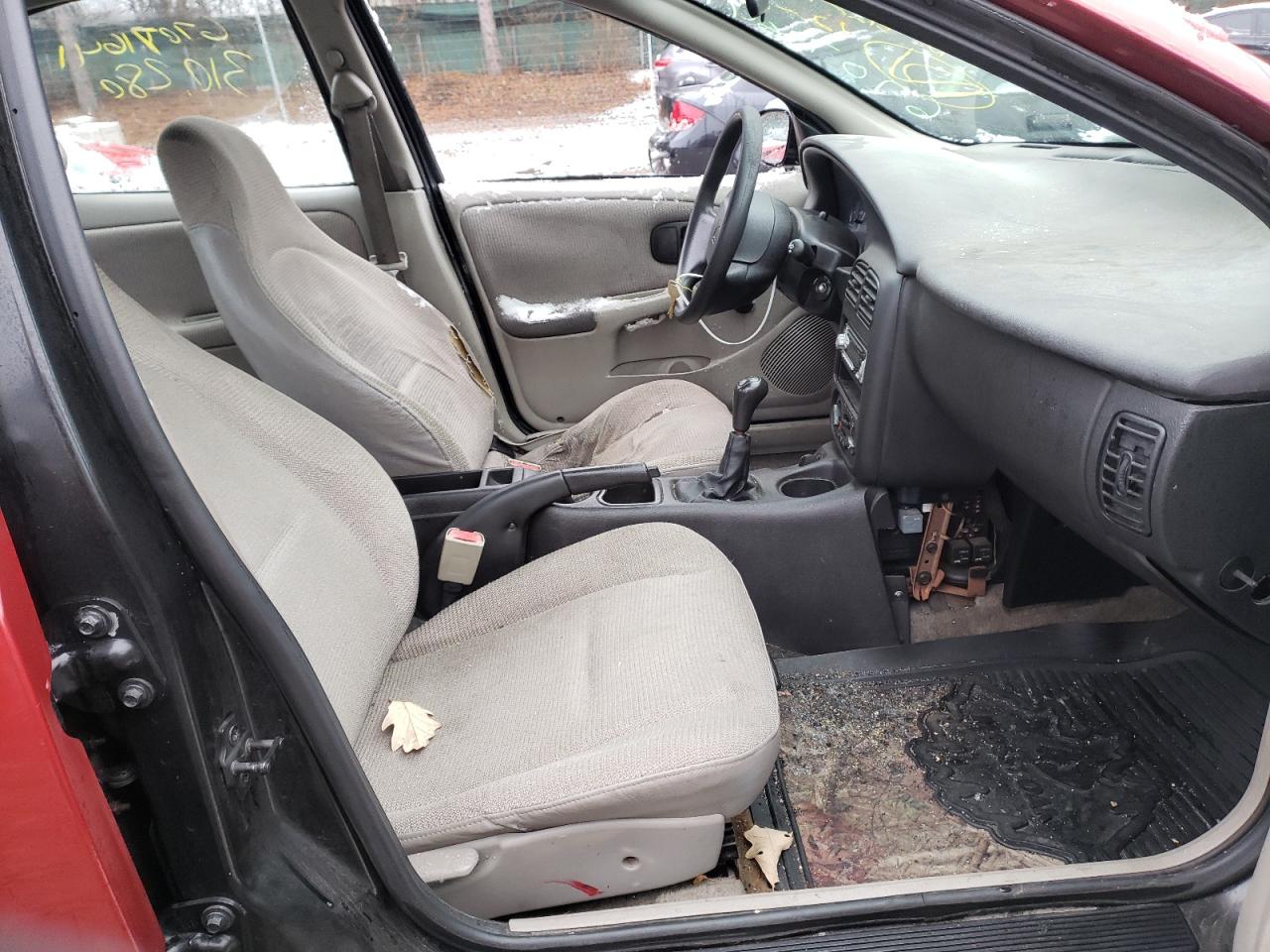 Zdjęcie 5 z aukcji – 2000 SATURN SL z VIN 1G8ZF5288YZ100354