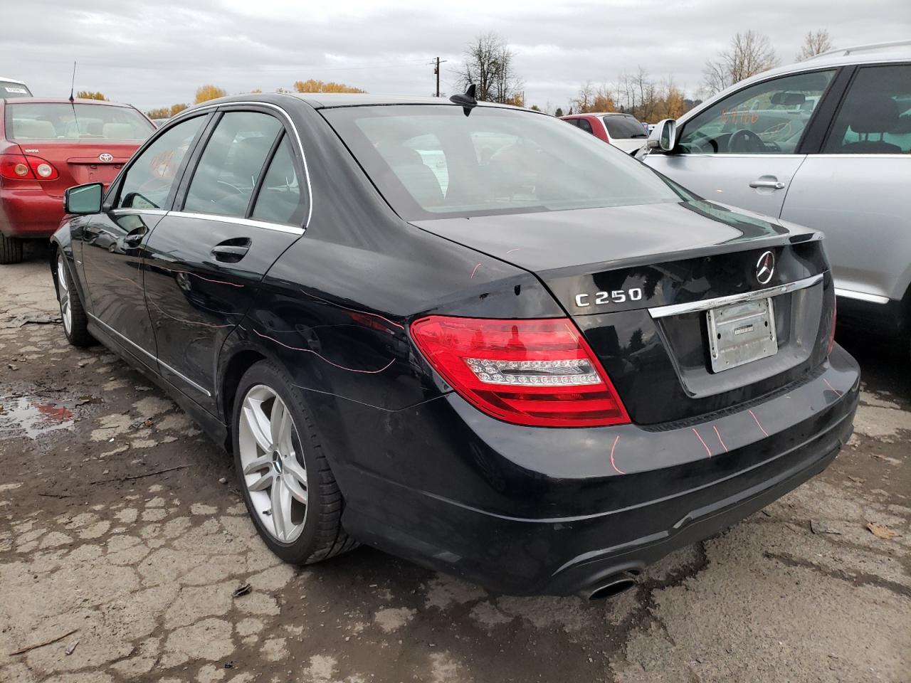 Photo 3 from auction – 2012 MERCEDES-BENZ C 250 with VIN WDDGF4HB6CA643239