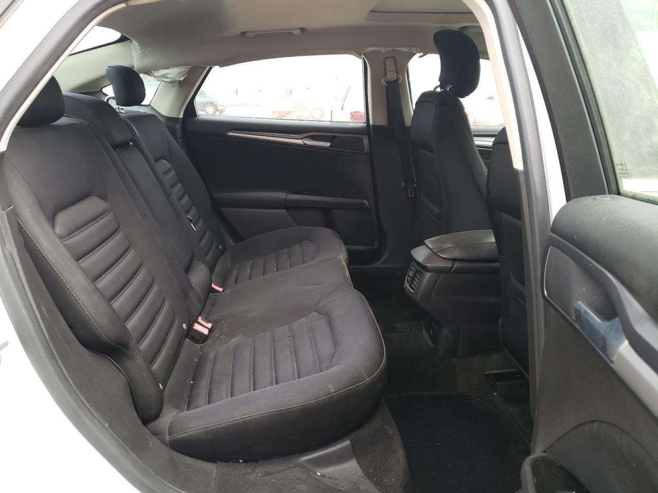 Photo 6 from auction – 2014 FORD FUSION SE with VIN 3FA6P0LU2ER253080