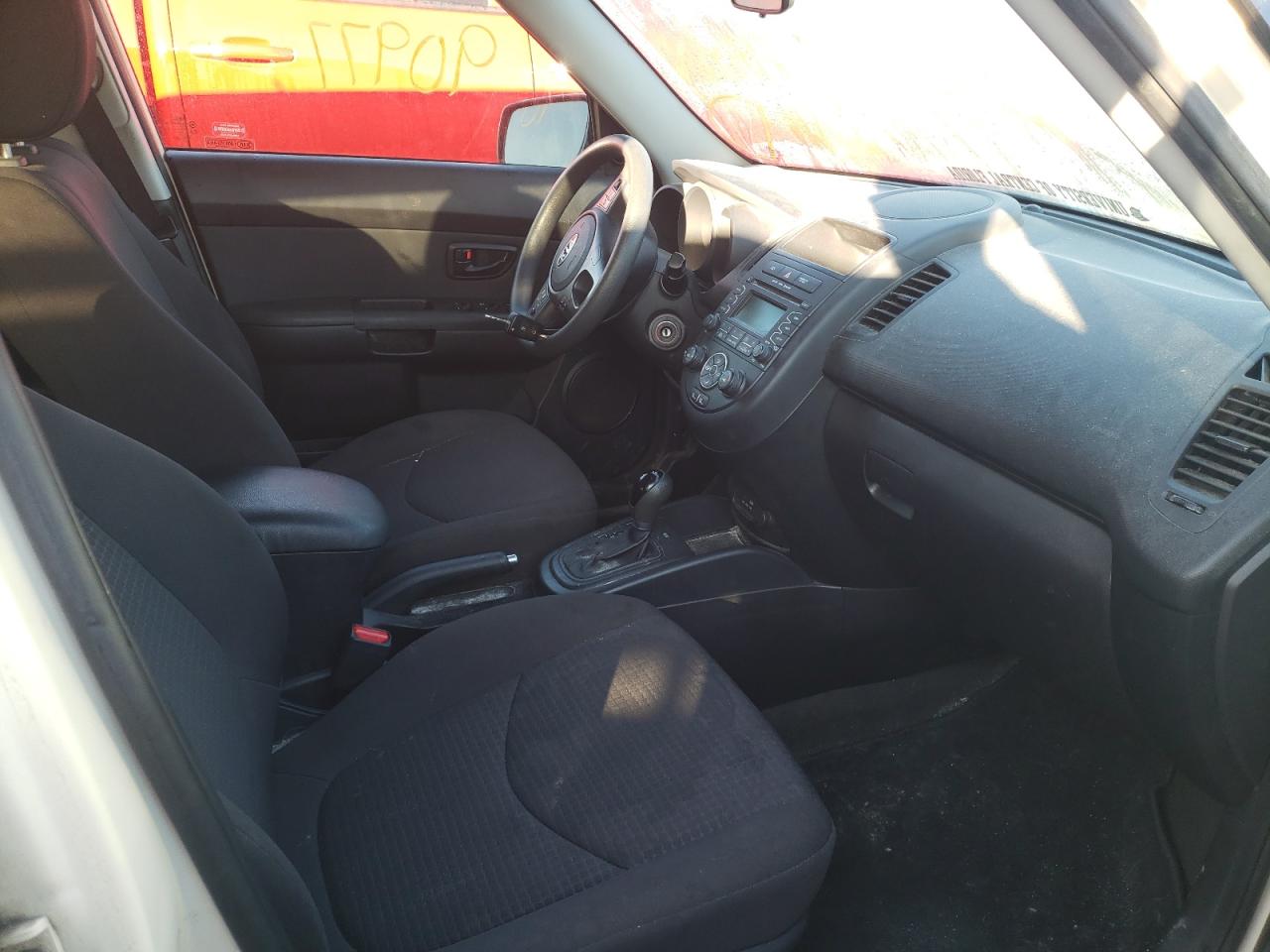 Photo 5 from auction – 2012 KIA SOUL with VIN KNDJT2A51C7420413