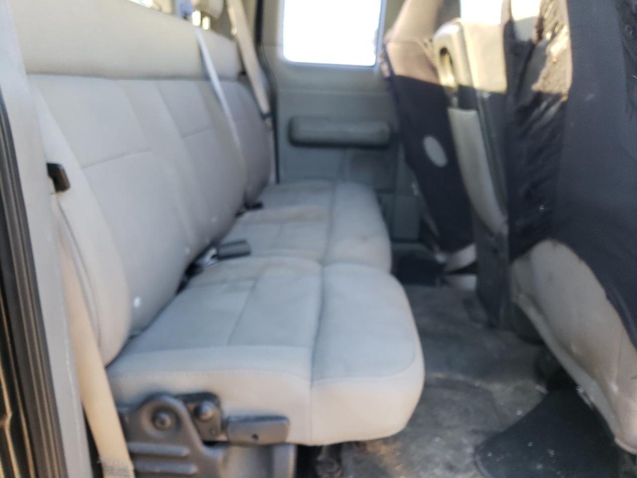 Foto 6 de la subasta – 2005 FORD F150 con VIN 1FTRX14W45FB59356