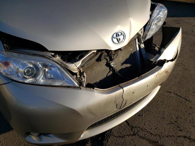 Photo 9 from auction – 2017 TOYOTA SIENNA XLE with VIN 5TDYZ3DC3HS864533