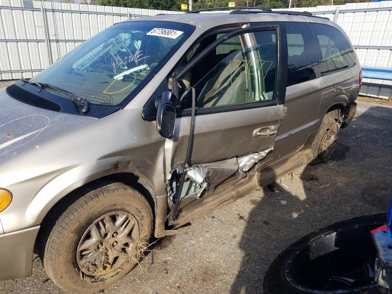 Photo 9 from auction – 2002 DODGE GRAND CARA with VIN 2B4GP44342R758287
