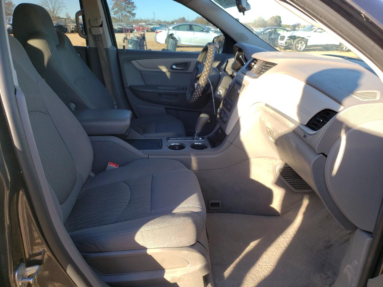 Photo 5 from auction – 2014 CHEVROLET TRAVERSE L with VIN 1GNKRFED8EJ279476