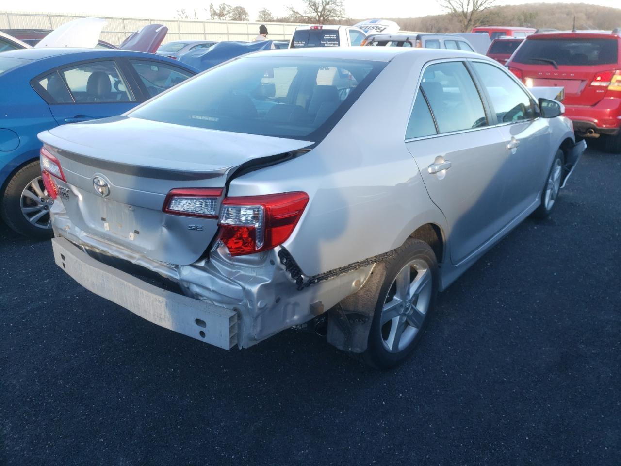Photo 4 from auction – 2014 TOYOTA CAMRY L with VIN 4T1BF1FK1EU785954