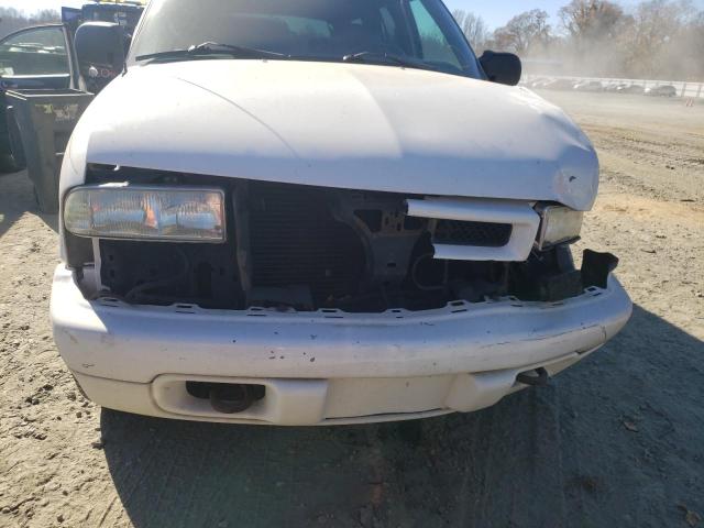 Photo 7 from auction – 2002 CHEVROLET BLAZER with VIN 1GNDT13W22K102140