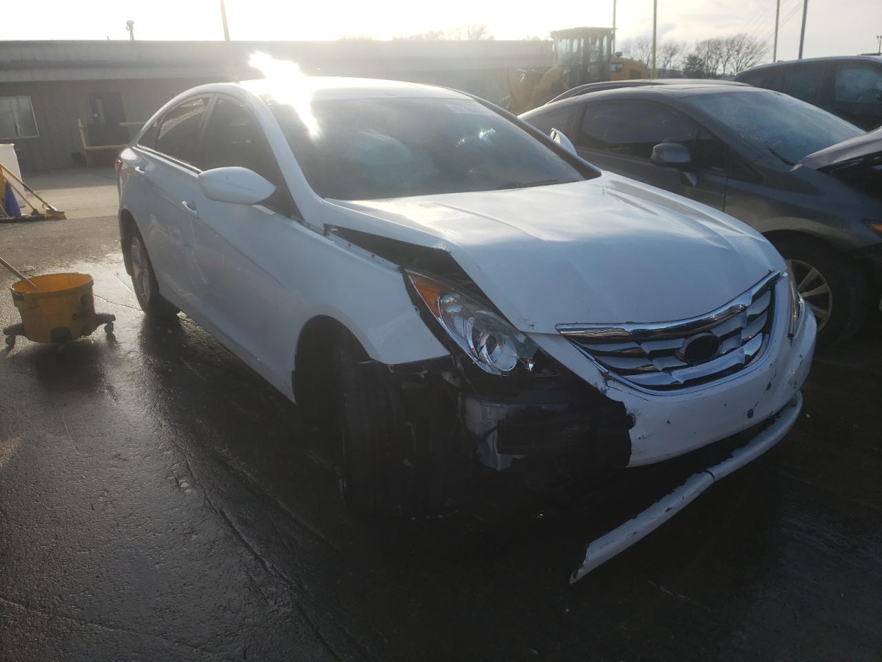 HYUNDAI SONATA GLS 2013 with VIN 5NPEB4AC4DH730504 - Photo from auction