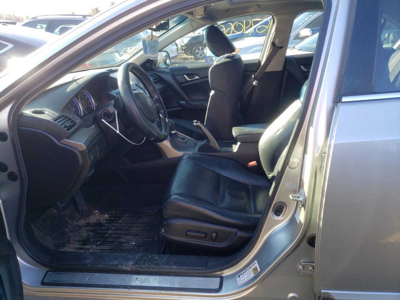 Photo 5 from auction – 2010 ACURA TSX with VIN JH4CU2F63AC041651